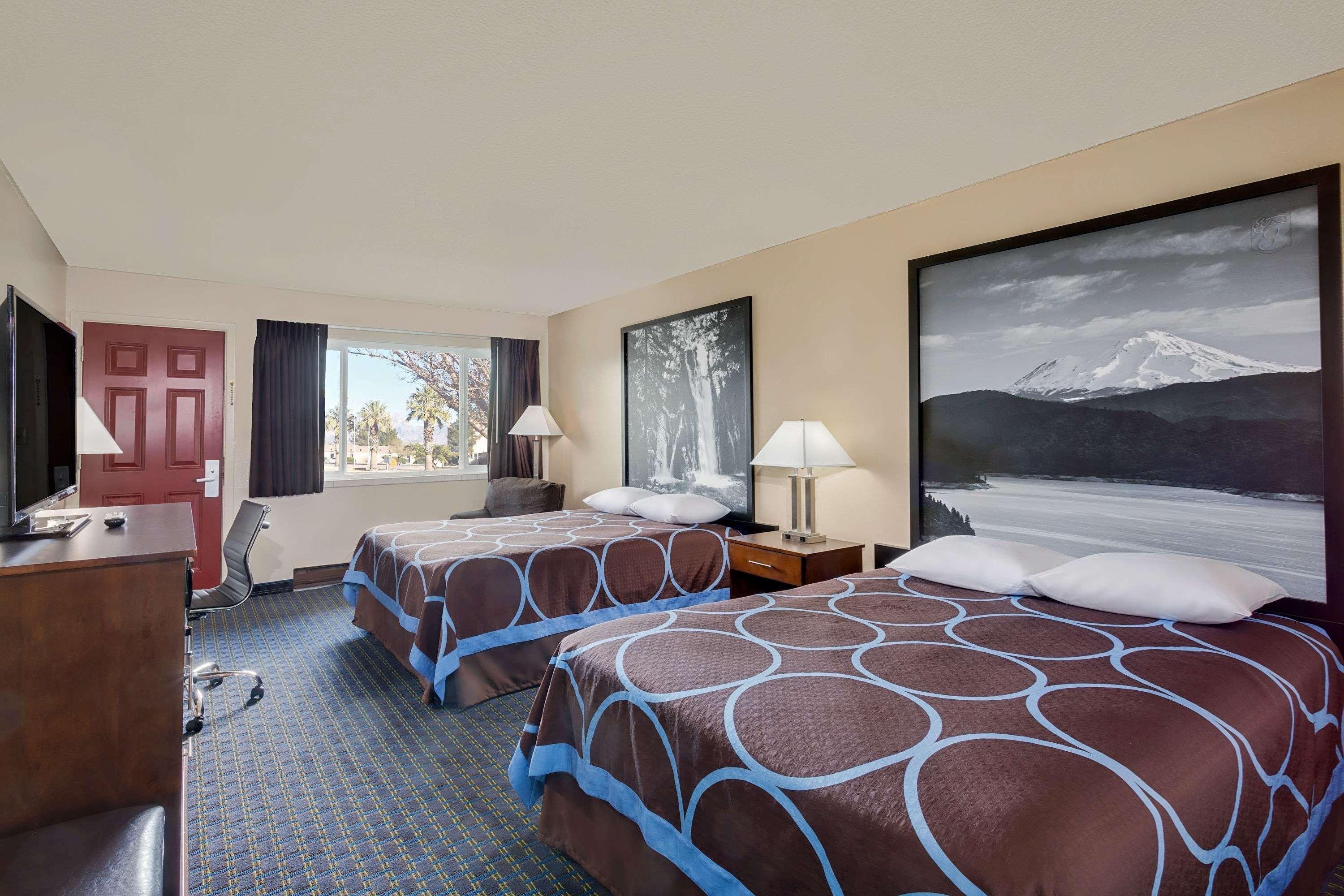 Super 8 By Wyndham Alturas Otel Dış mekan fotoğraf